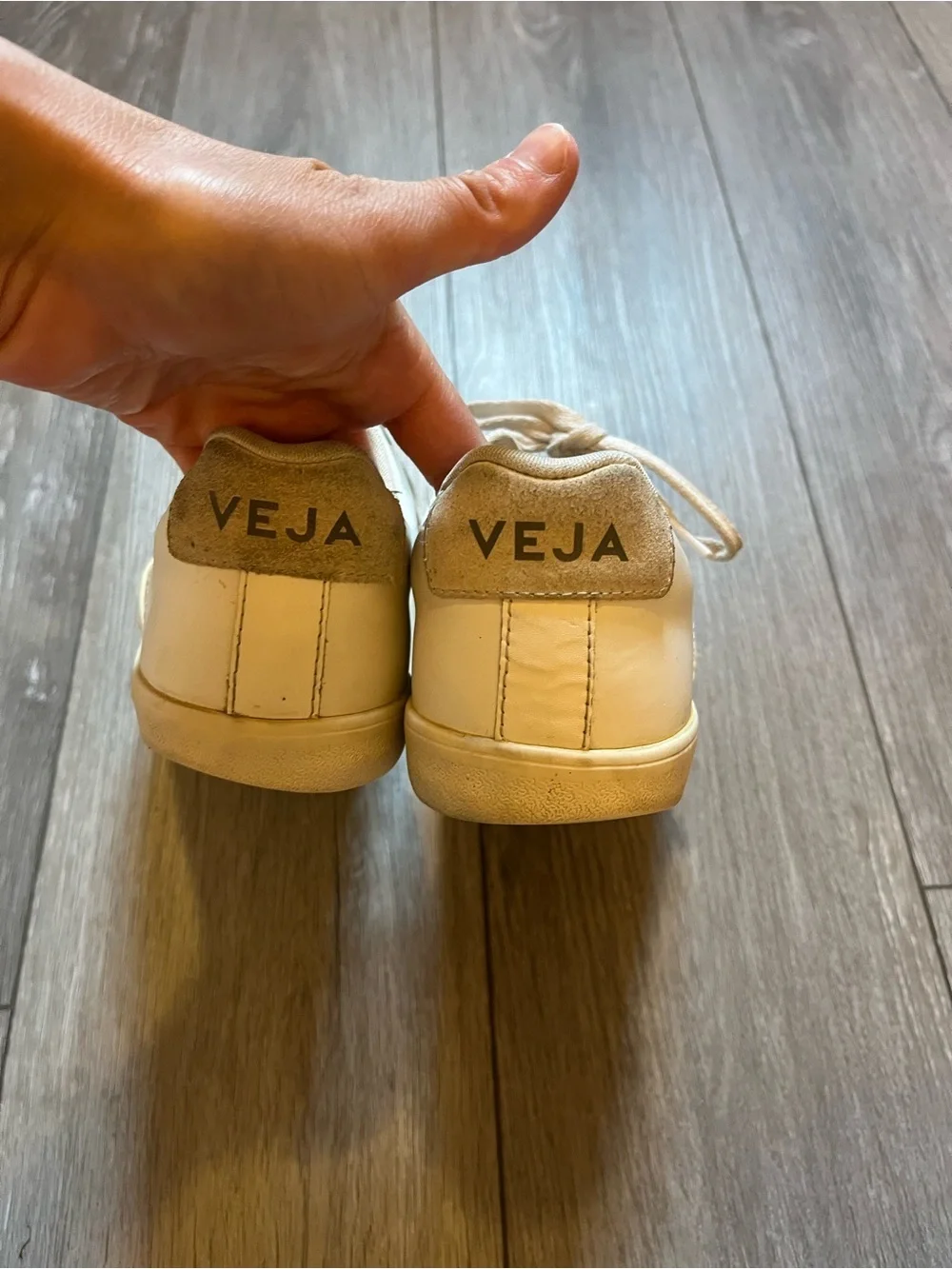 Veja Esplar White Leather Sneaker size 39 / W 8